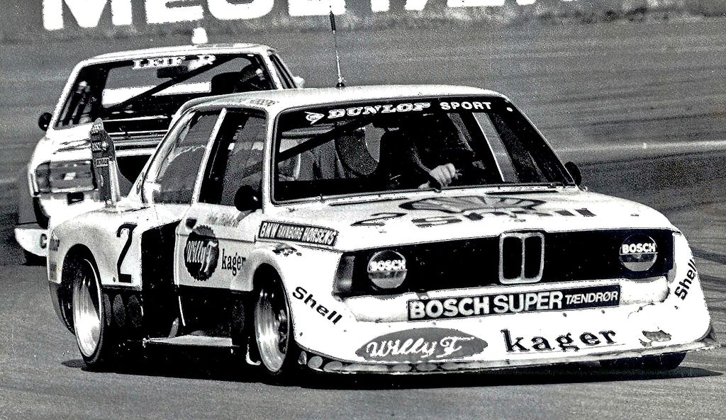 Preben Kristoffersen kørte gennem flere baneløb i en tidligere fabriksbygget BMW 320i, som havde tilhørt Formel 1-stjernen: Ronnie Peterson